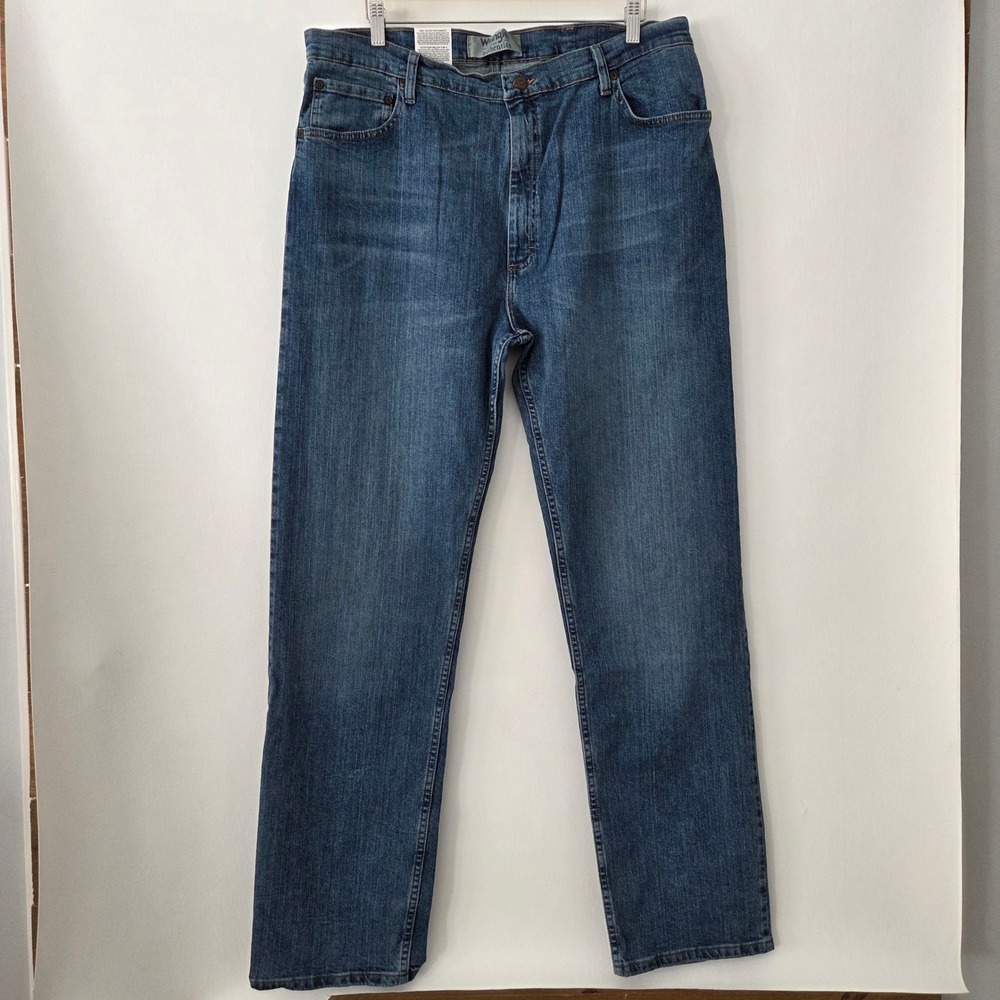 NEW Wrangler Authentics Men's Classic Fit Straight Leg Jeans‎ 38x34 Blue Denim